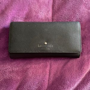 Kate spade Saffiano leather wallet